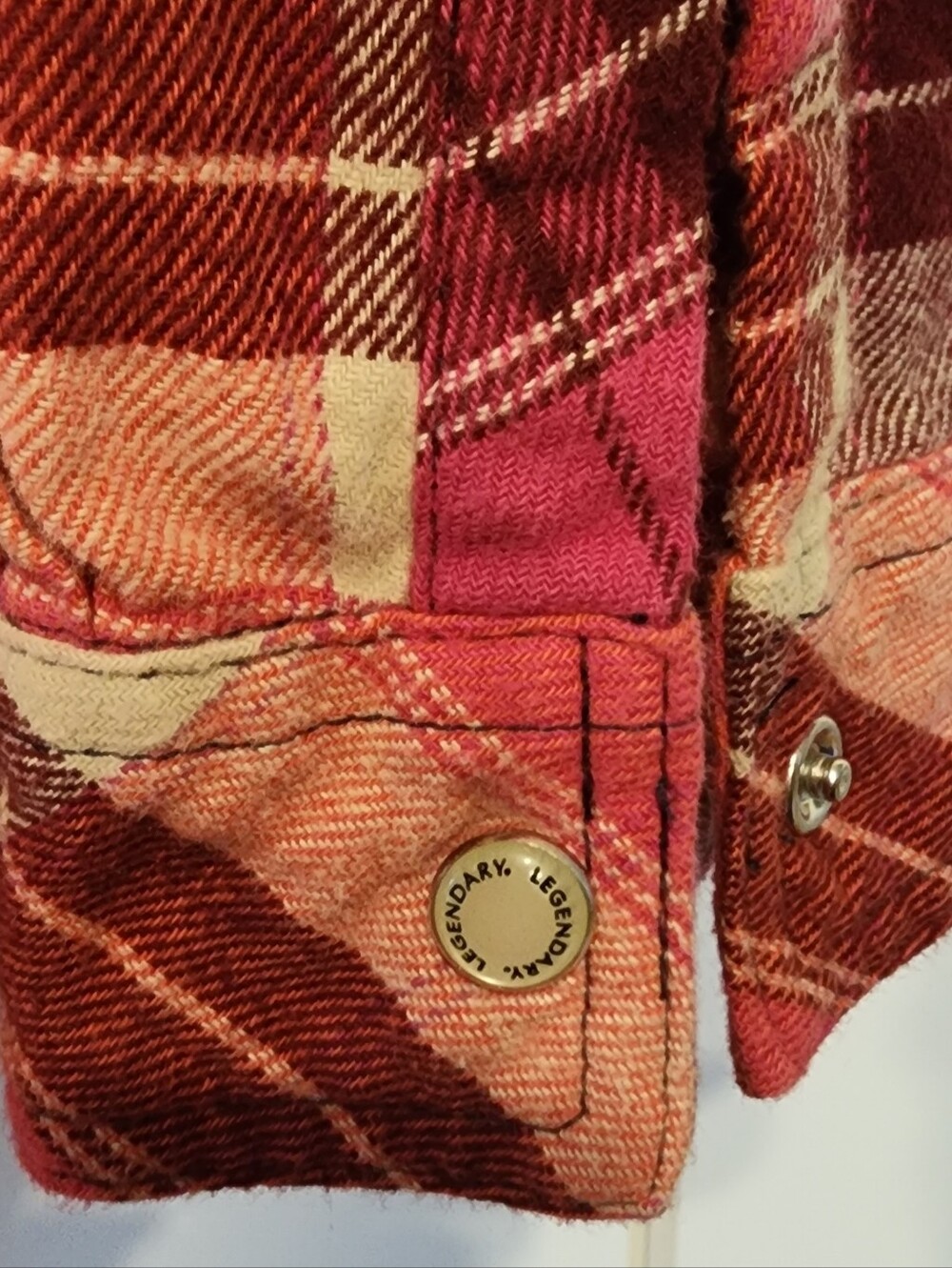 Legendary Whitetails plaid 98% cotton black hooded jacket snap front buttons - Picture 7 of 14
